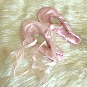 Brand New Pink Fabric Ballet Slippers Shoes sz 38